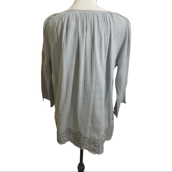 Soft surroundings embroidery cotton 3/4 sleeve top size Small - Picture 6 of 8